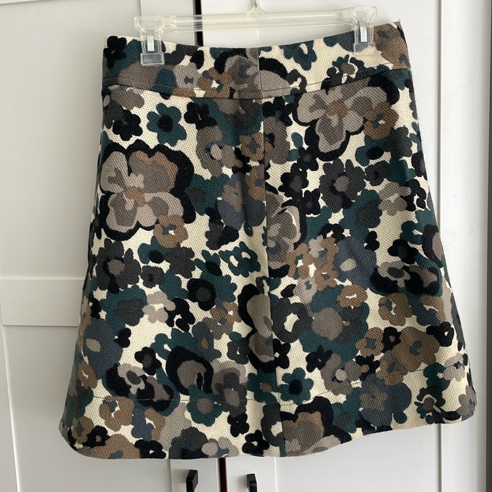 Akris Punto NWOT flowered skirt